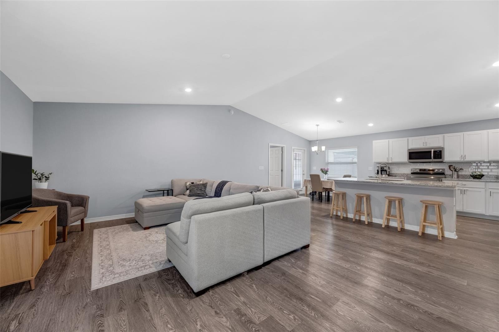 RIDGEWOOD - Residential