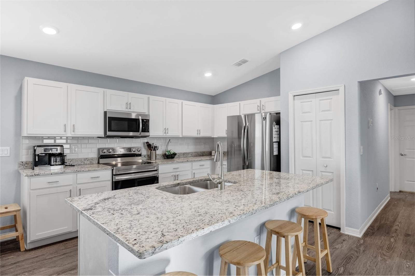 RIDGEWOOD - Residential