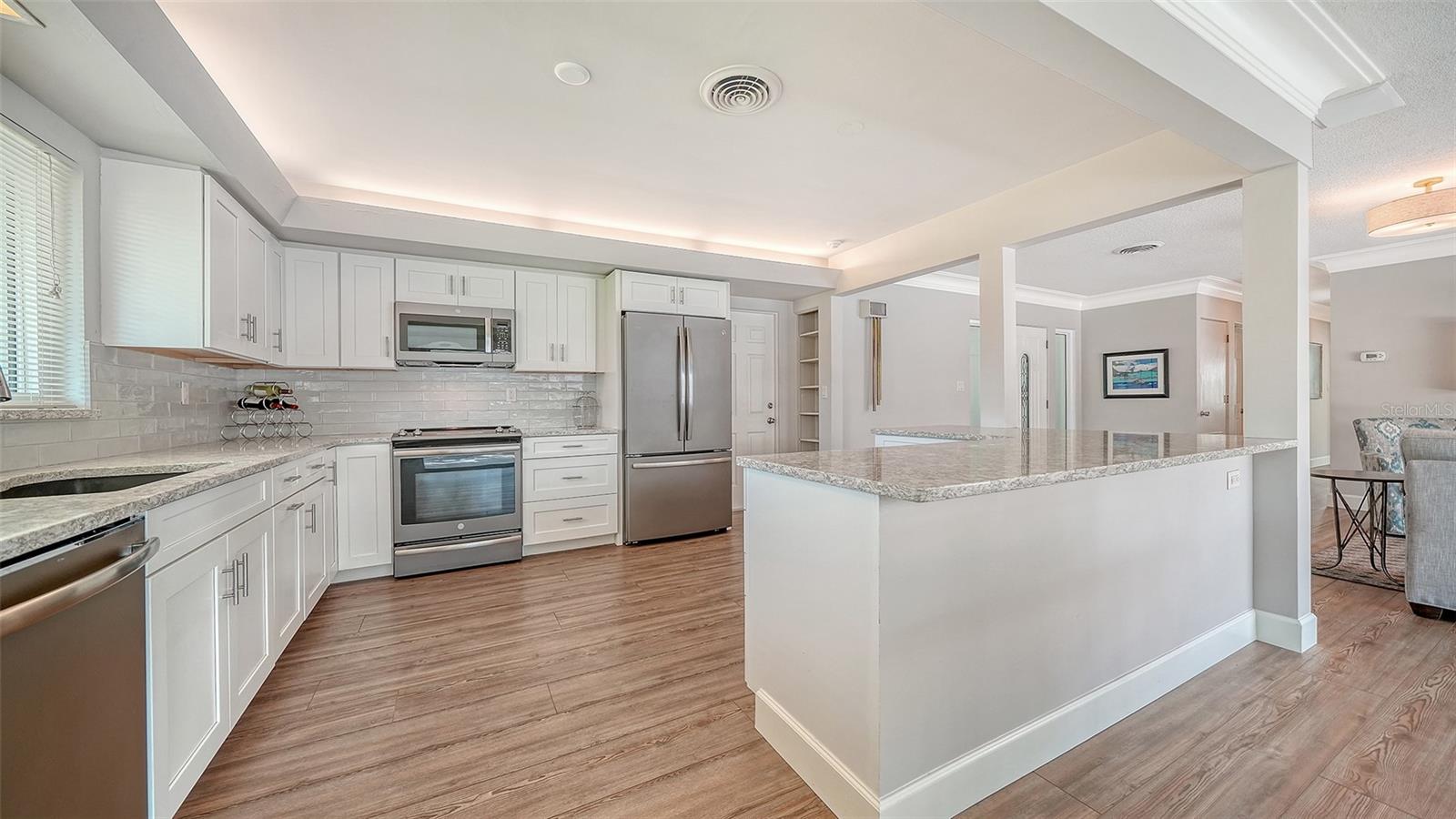 SOUTH GATE - Residential