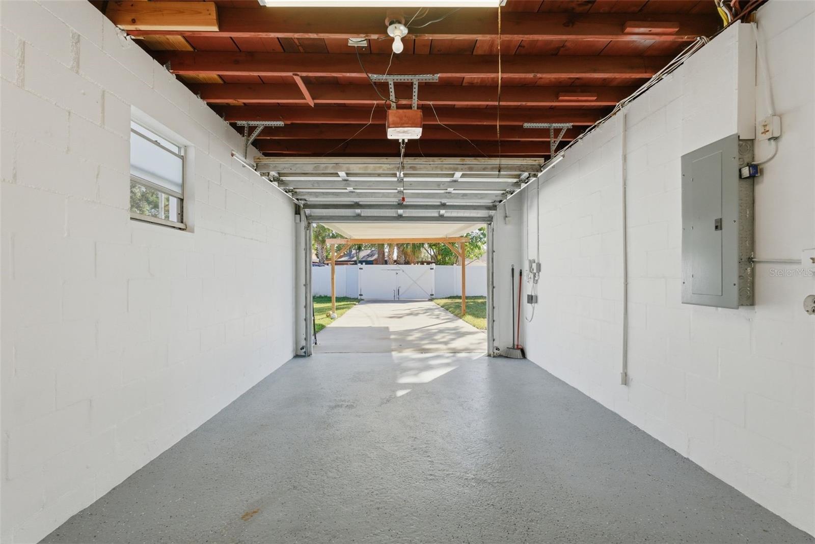 KELLY JOHN A SCARBROUGH SUB - Residential