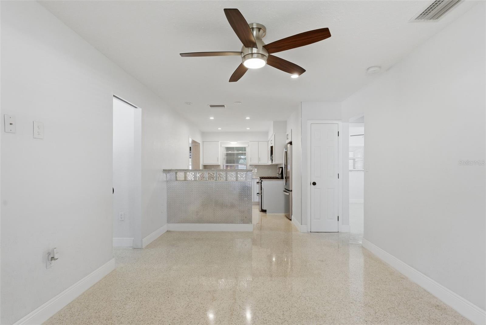 KELLY JOHN A SCARBROUGH SUB - Residential