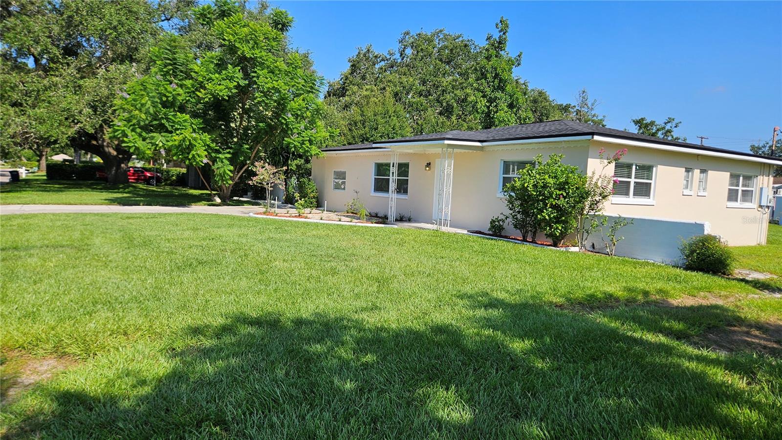 2503 W DIANA STREET