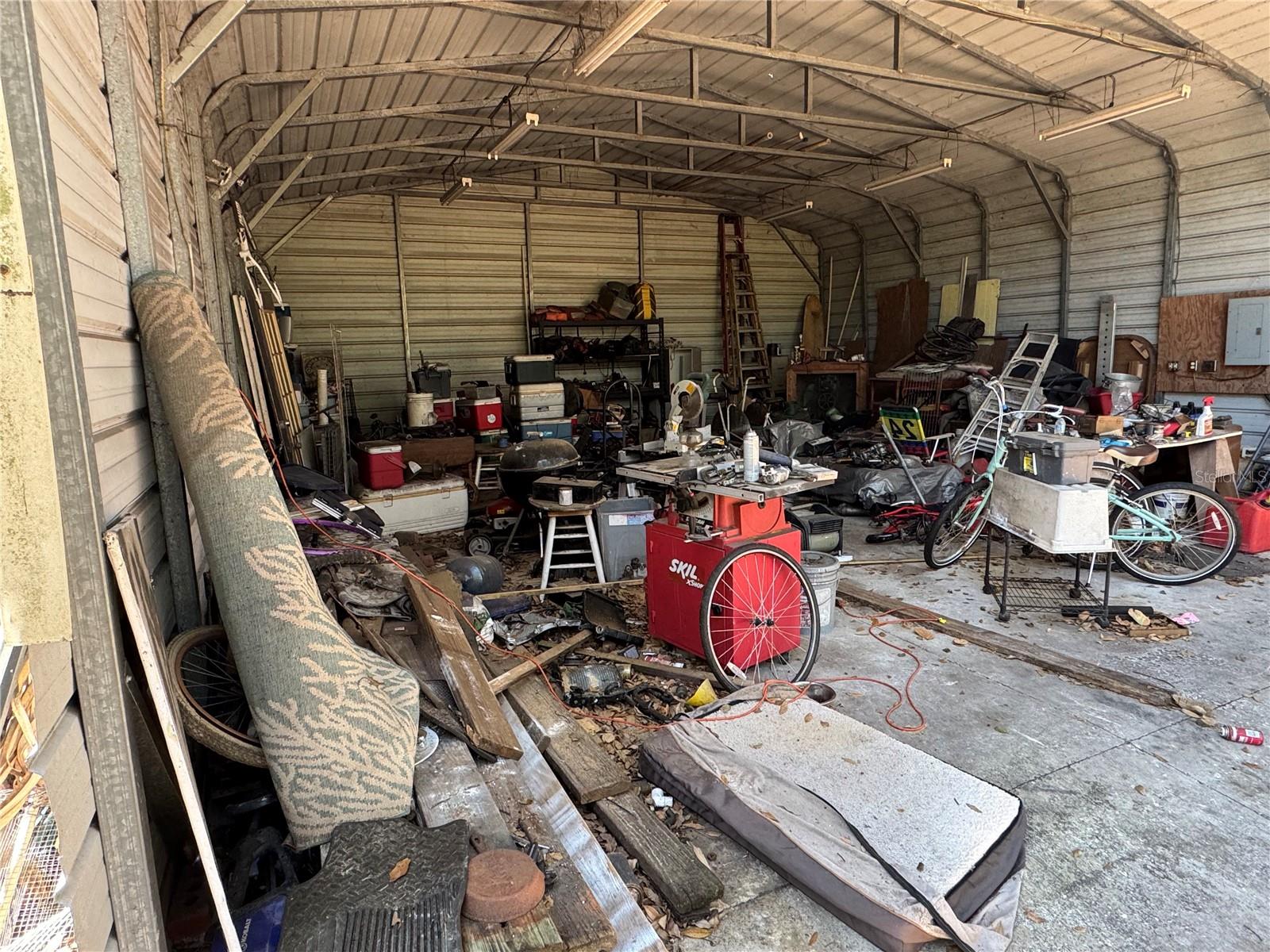 ARMENIA ACRES - Residential