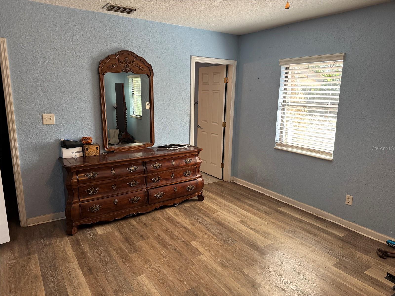 ARMENIA ACRES - Residential