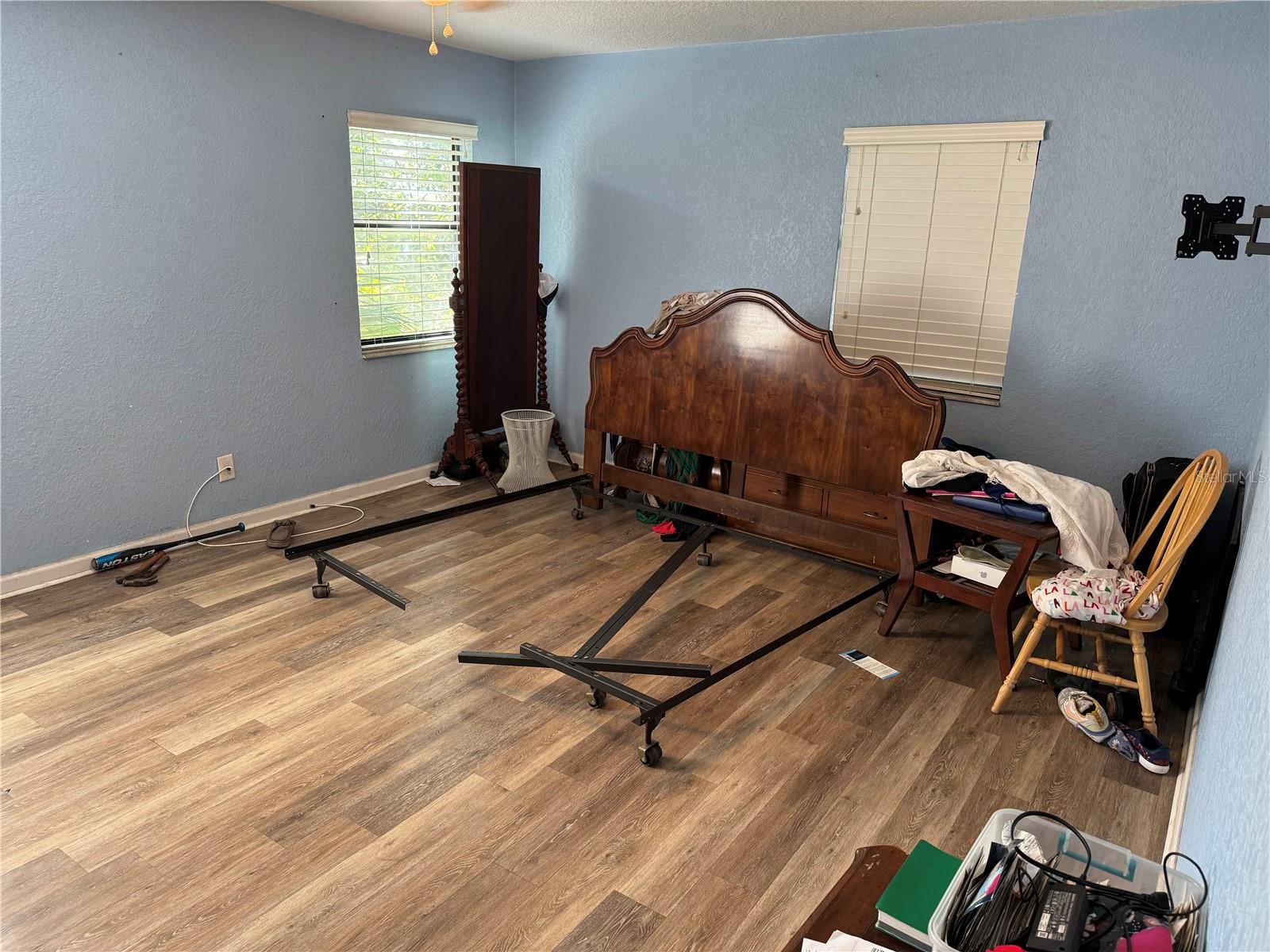 ARMENIA ACRES - Residential