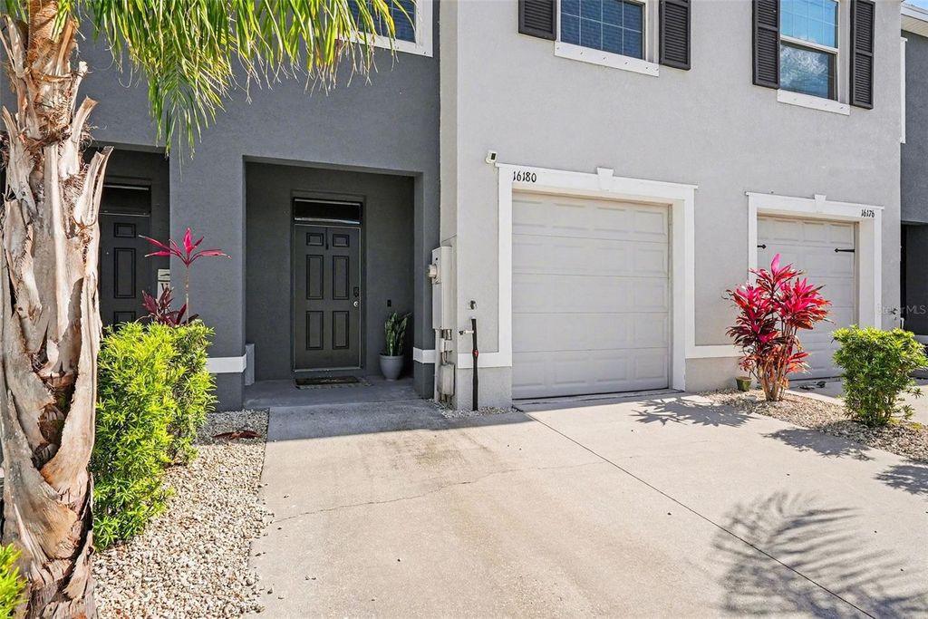 Photo of 16180 Glowing Grove Avenue, Odessa, FL 33556 (MLS # W7885111)