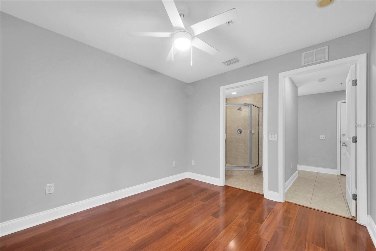 CLEVELAND STREET VILLAS - Residential