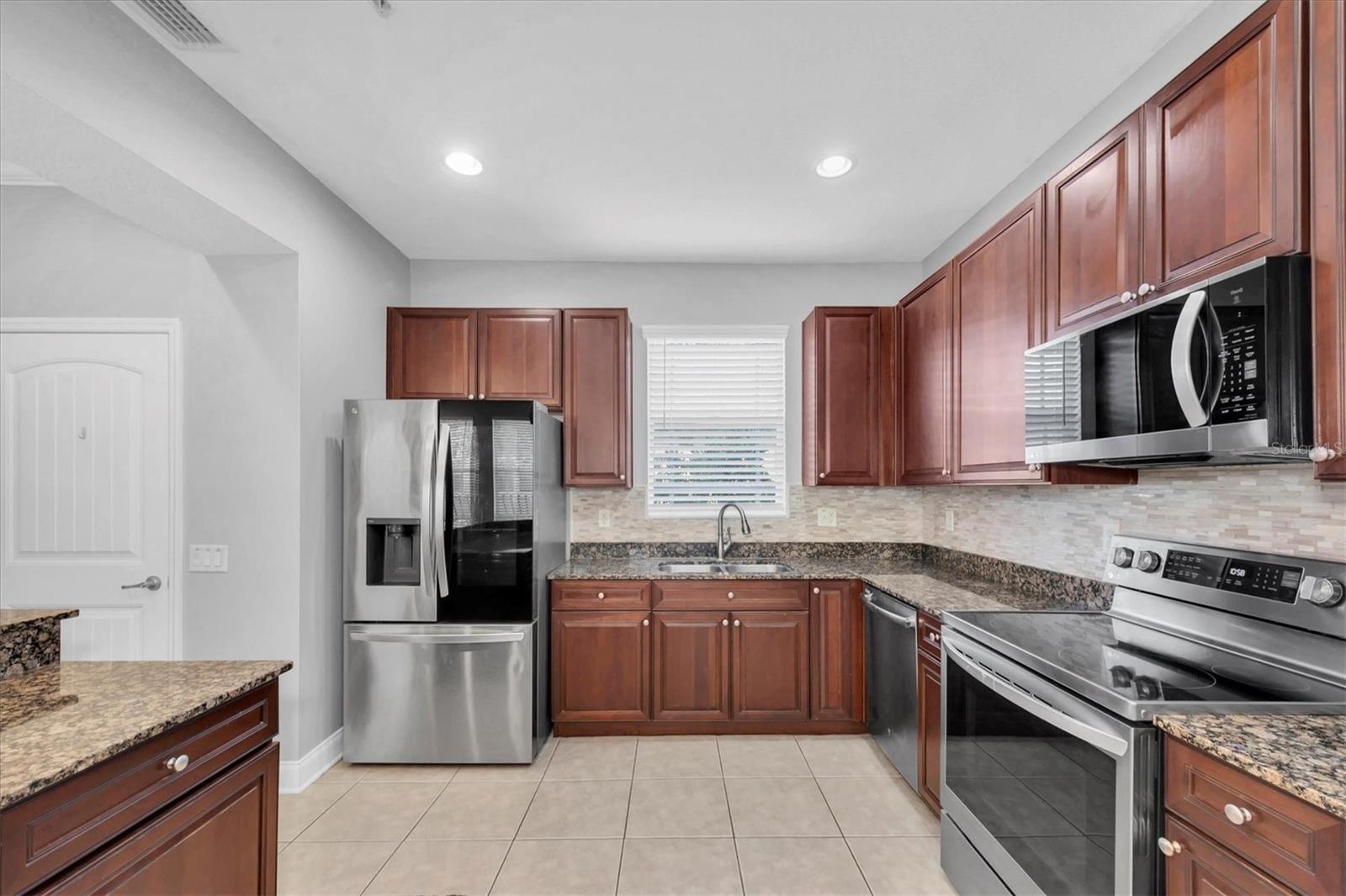 CLEVELAND STREET VILLAS - Residential