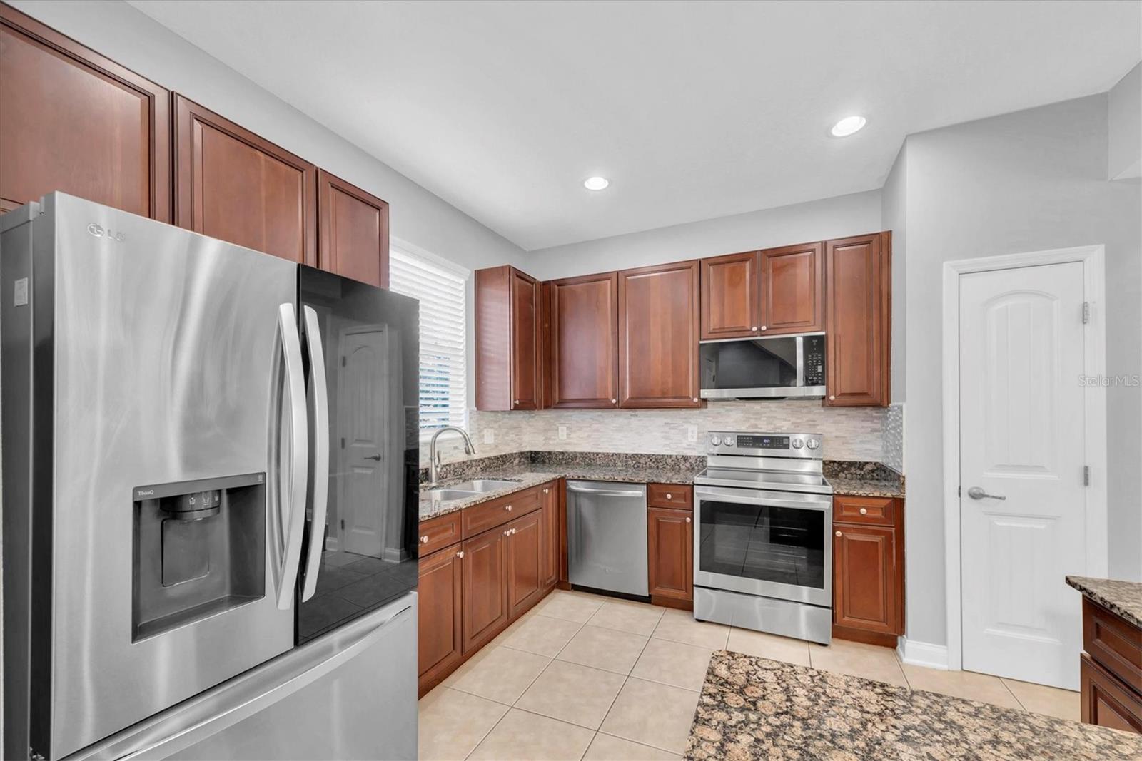 CLEVELAND STREET VILLAS - Residential