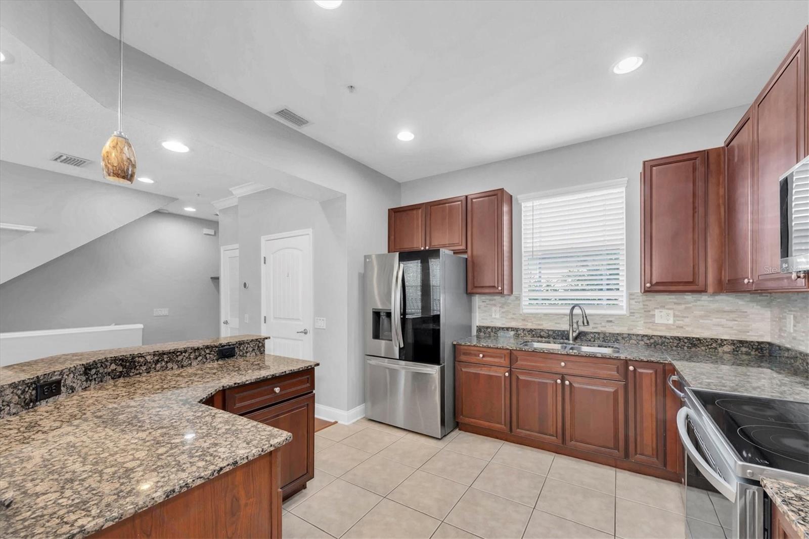 CLEVELAND STREET VILLAS - Residential