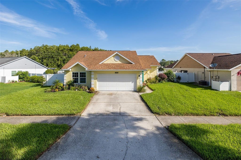 Photo of 9503 Calle Alta, New Port Richey, FL 34655 (MLS # W7888430)