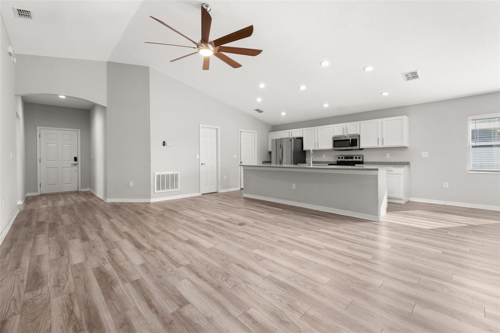 HIGHLAND MDWS 4B - Residential