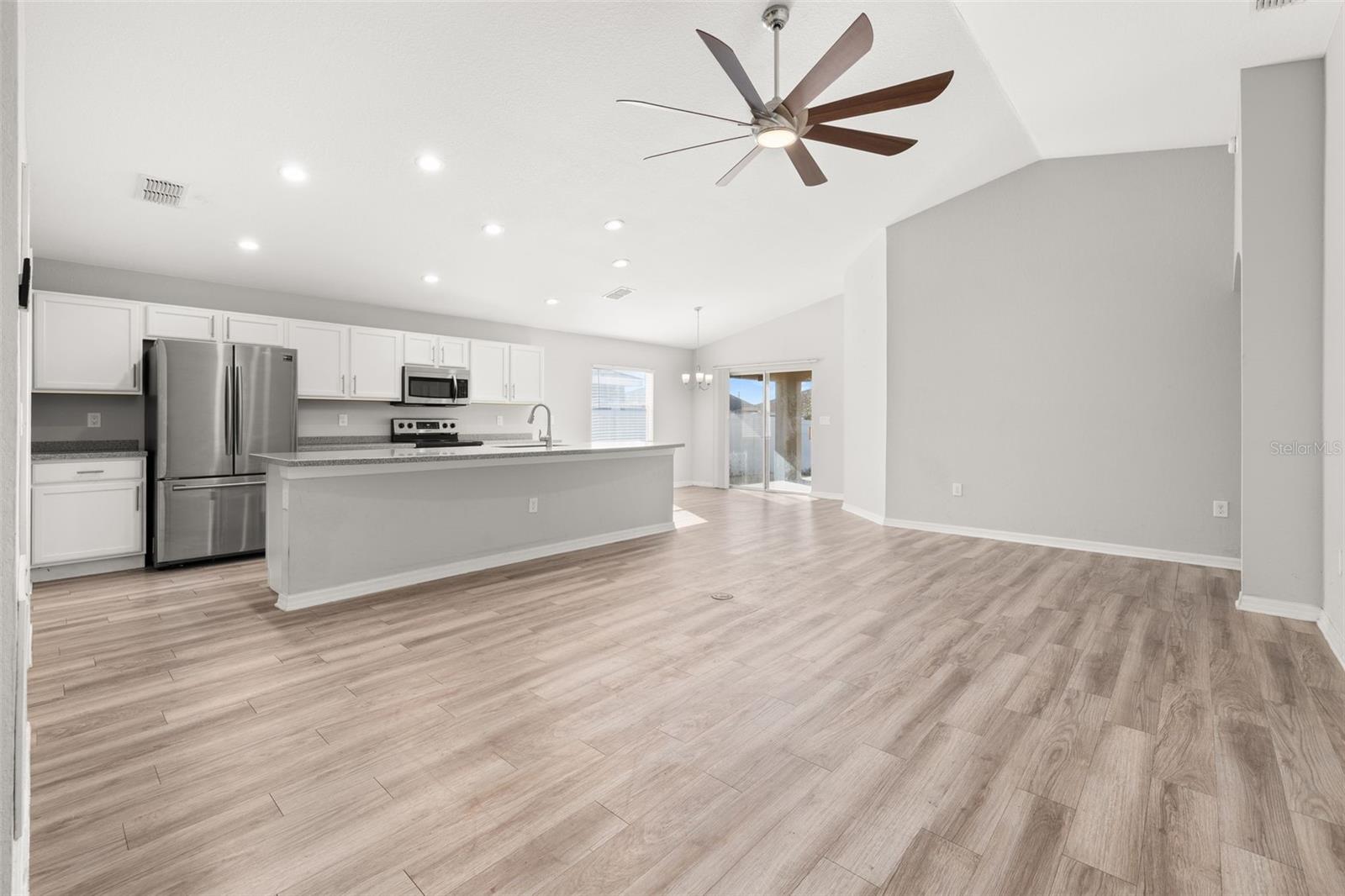 HIGHLAND MDWS 4B - Residential