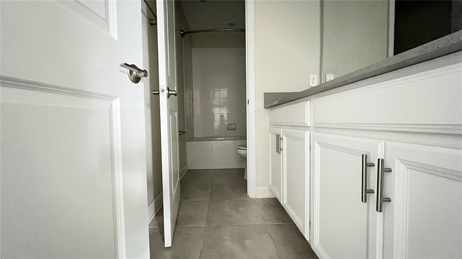 STOREY LAKE TR K - Residential