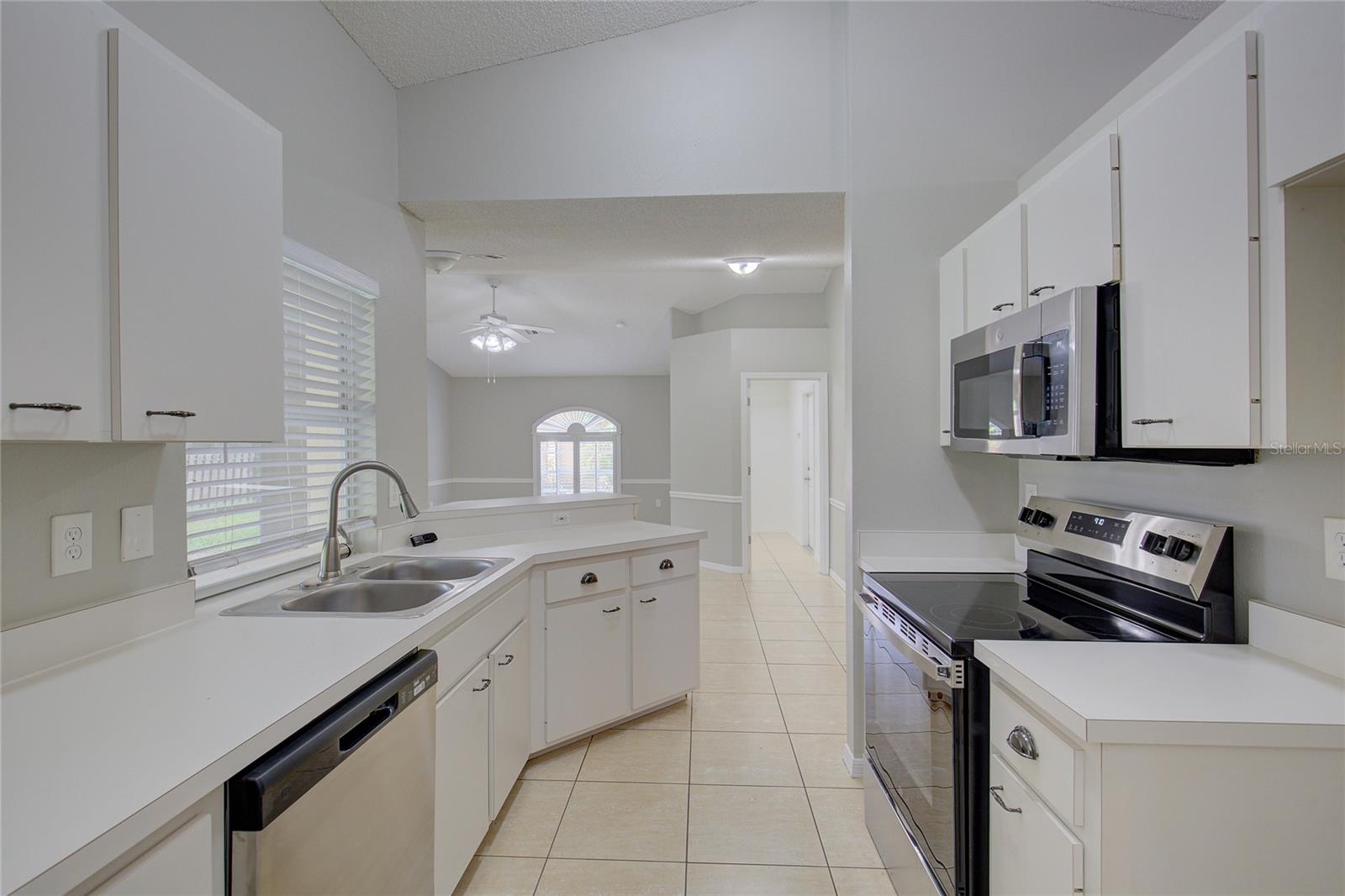 2333 APPALOOSA CIRCLE