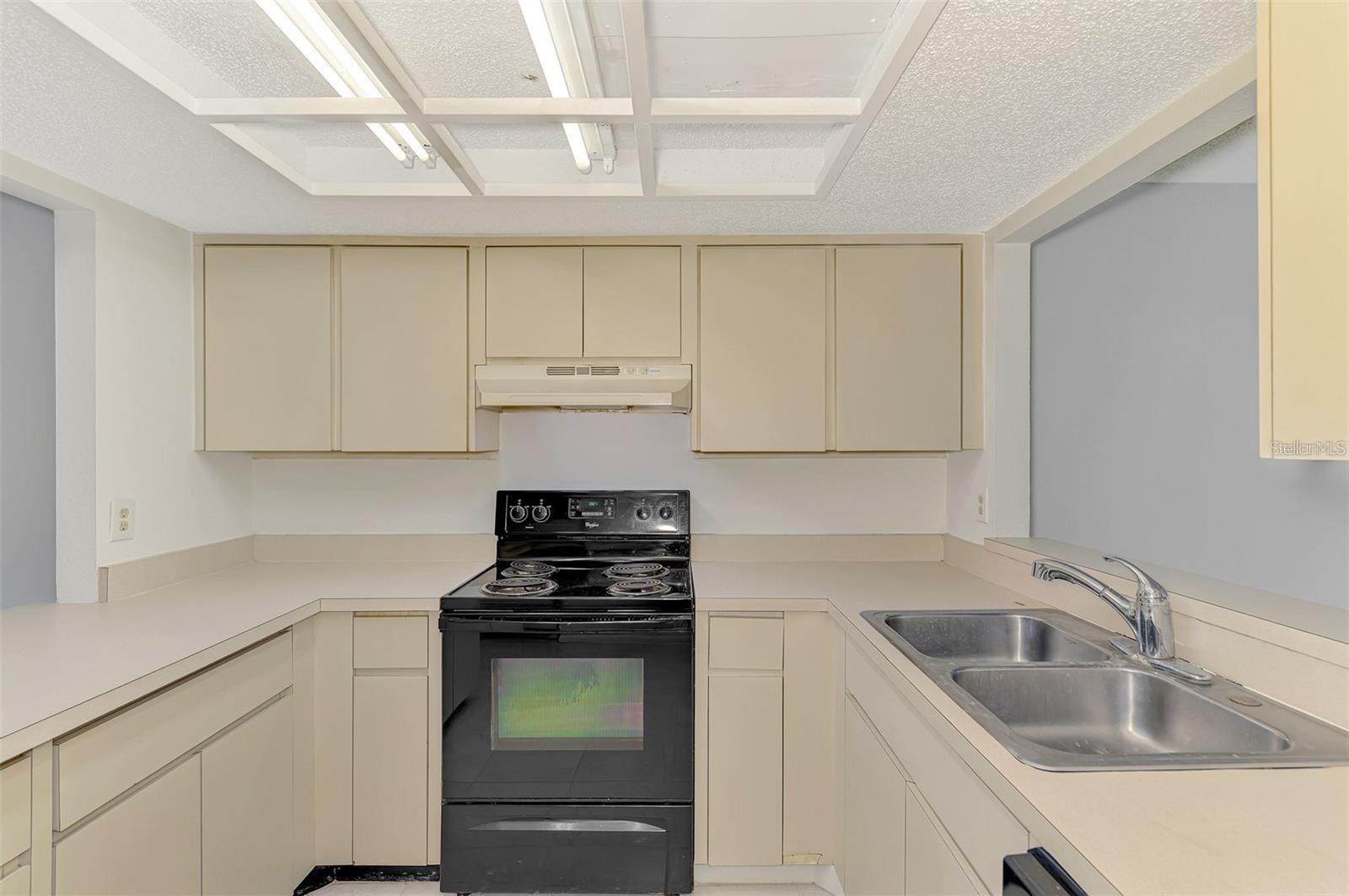 SUNRIDGE - Residential Lease