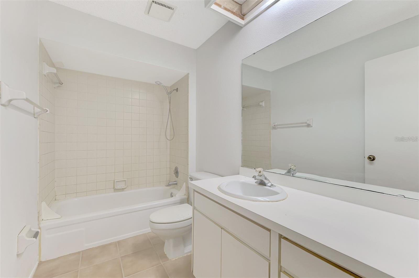 SUNRIDGE - Residential Lease