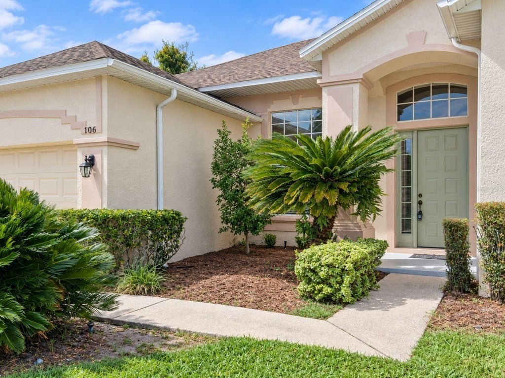Photo of 106 Southern Pine Way, Davenport, FL 33837 (MLS # O6441587)