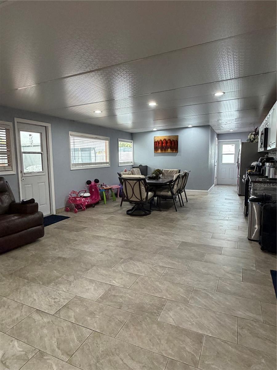 ROCKY POINT VILLAGE UNIT 3 - Residential