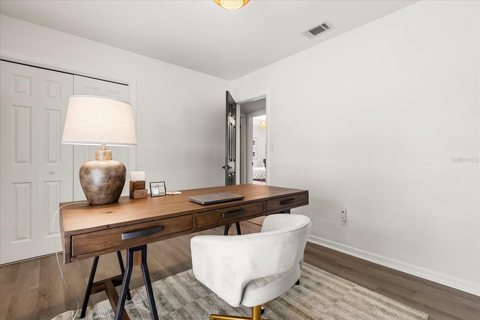 OAKLAND ESTATES 2ND SEC - Residential