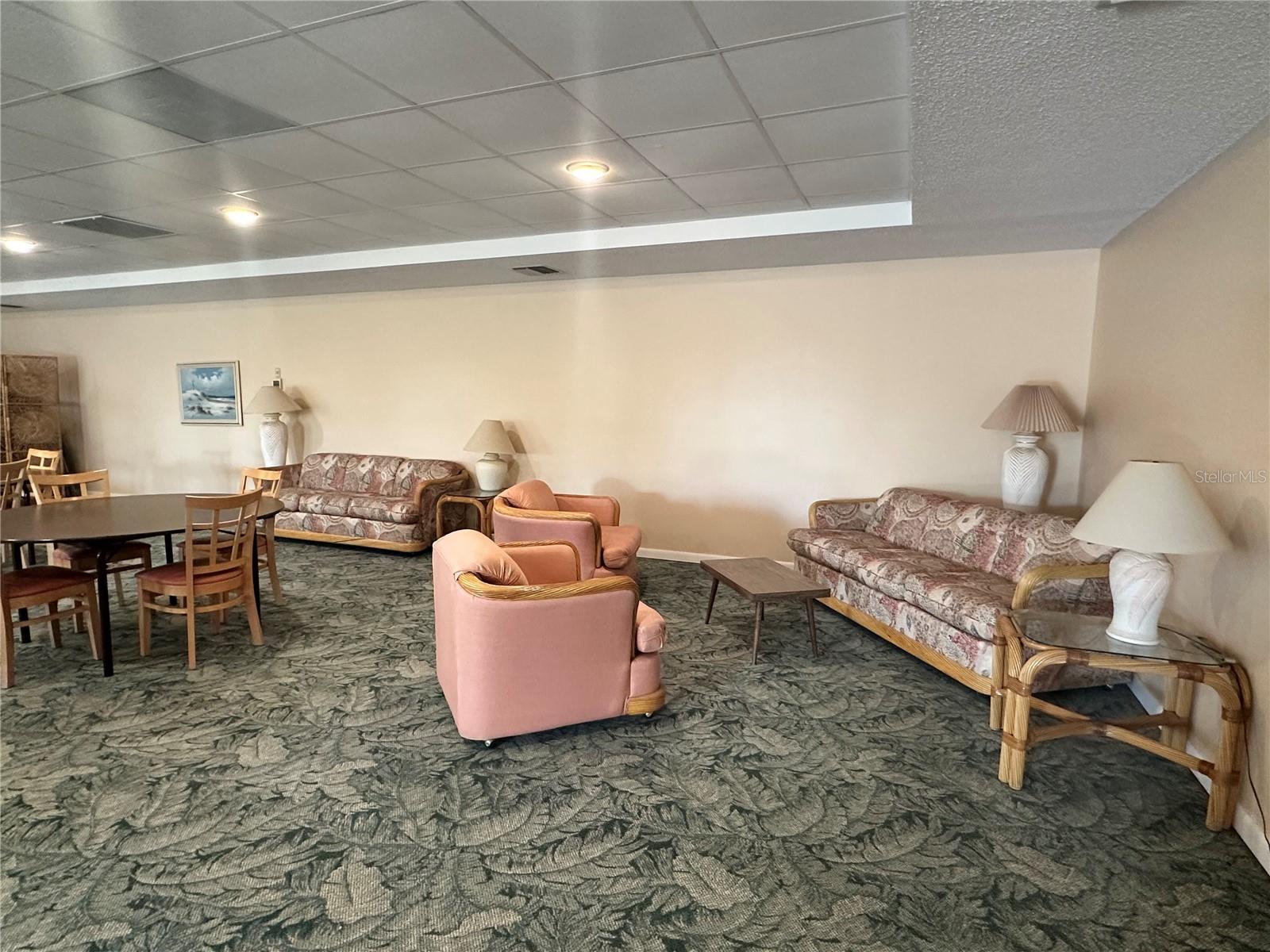 ISLAND VIEW SOUTH CONDO - Residential Lease