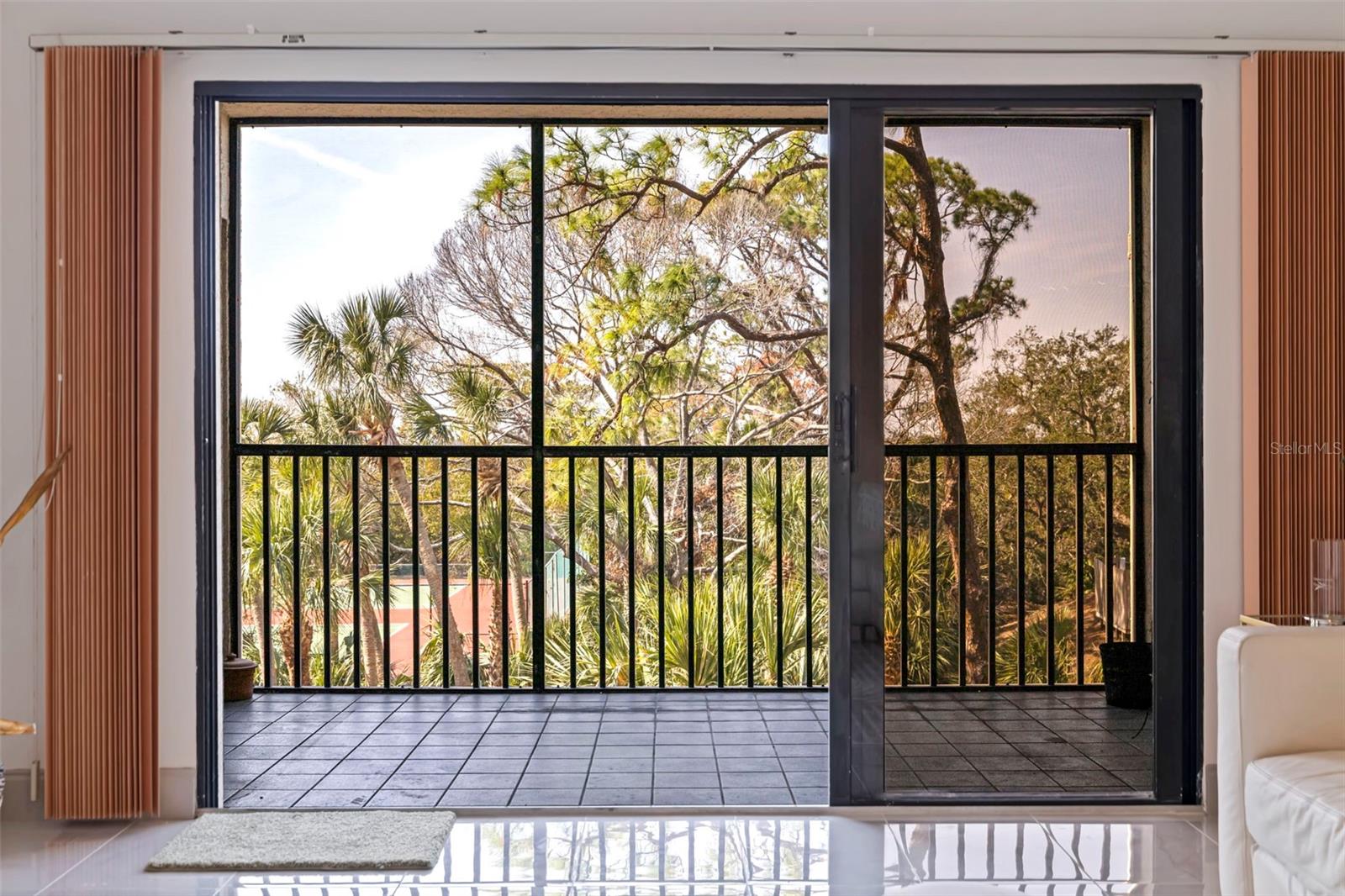 ISLAND VIEW SOUTH CONDO - Residential Lease