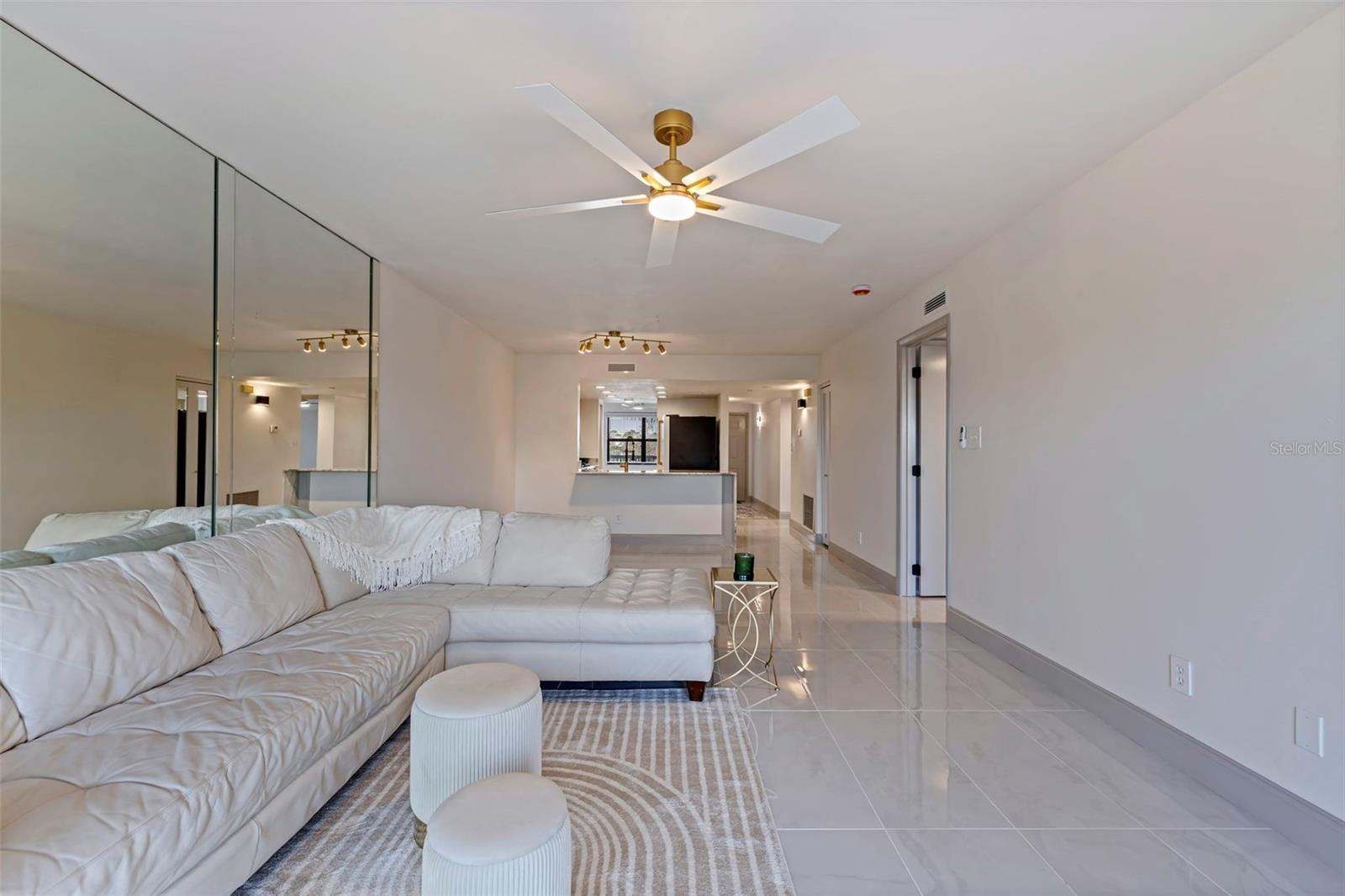 ISLAND VIEW SOUTH CONDO - Residential Lease