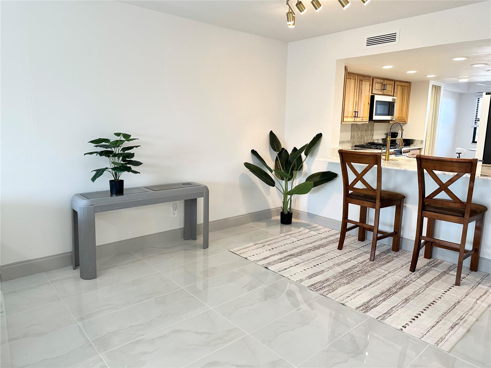 ISLAND VIEW SOUTH CONDO - Residential Lease