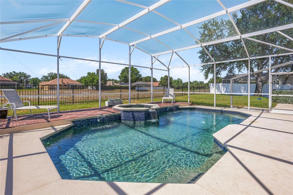 Photo of 3617 Beech Tree Drive, Orlando, FL 32835 (MLS # O6407439)