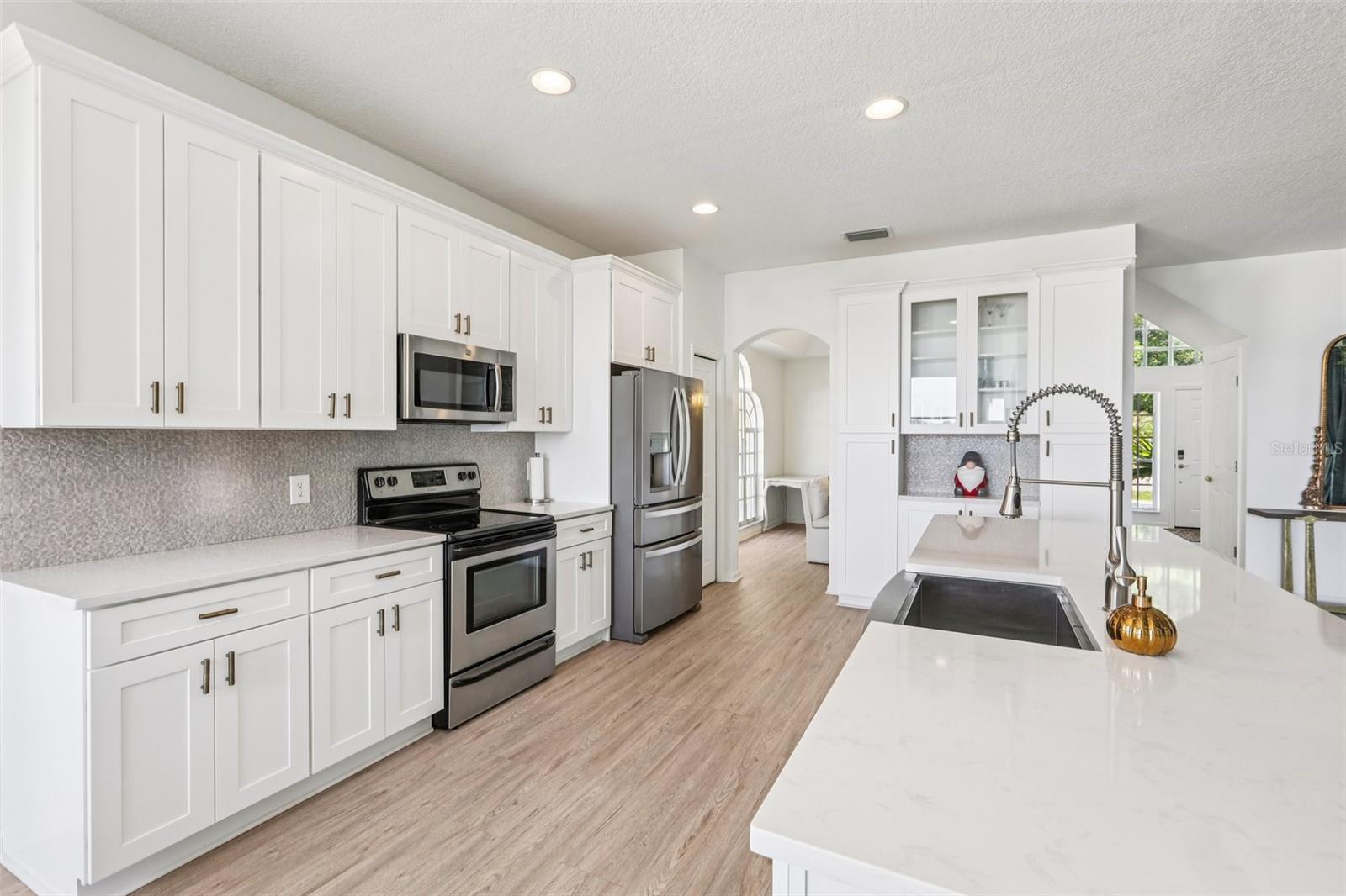 KEYSTONE PARK COLONY 11 - Residential