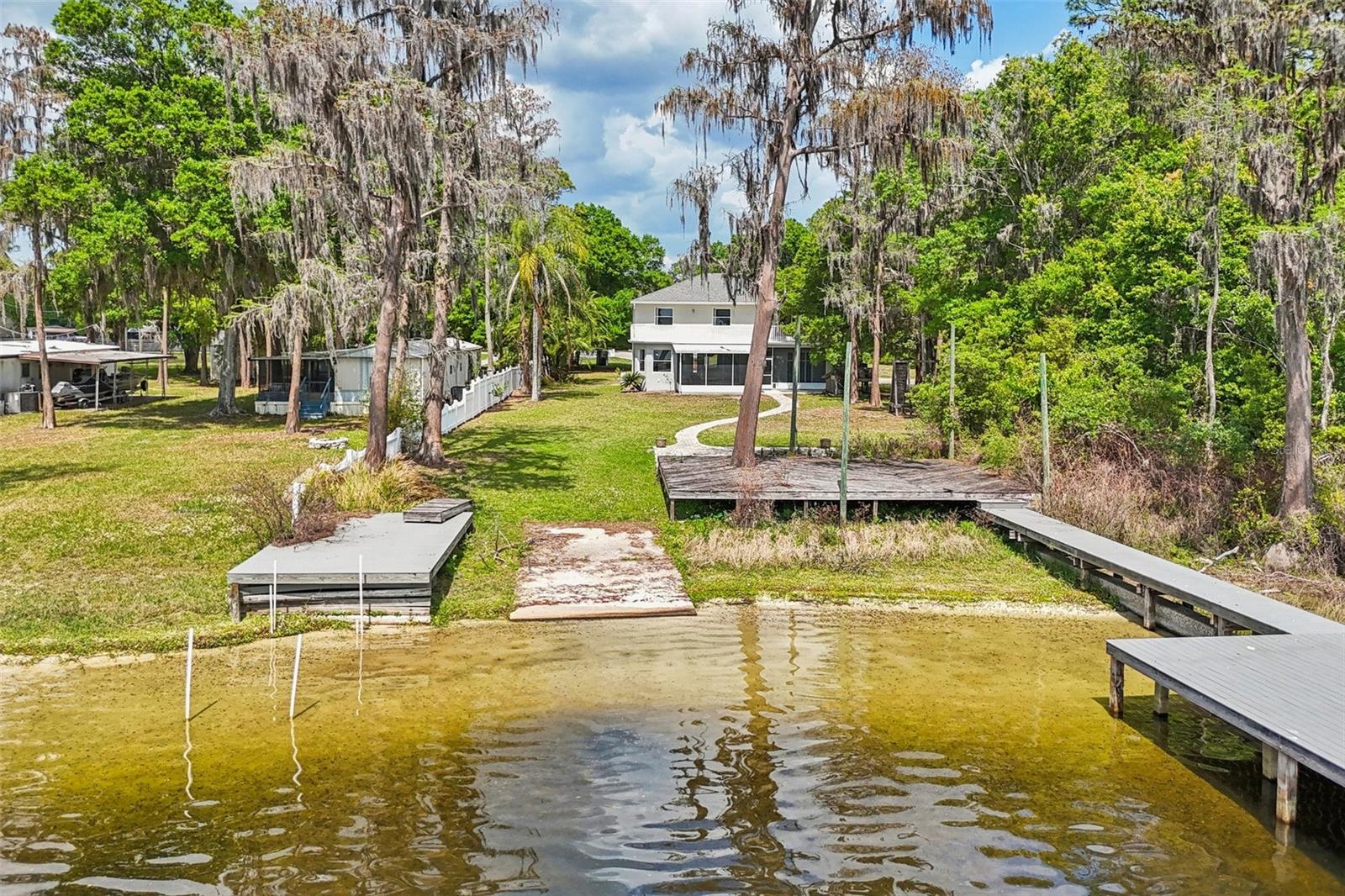 KEYSTONE PARK COLONY 11 - Residential
