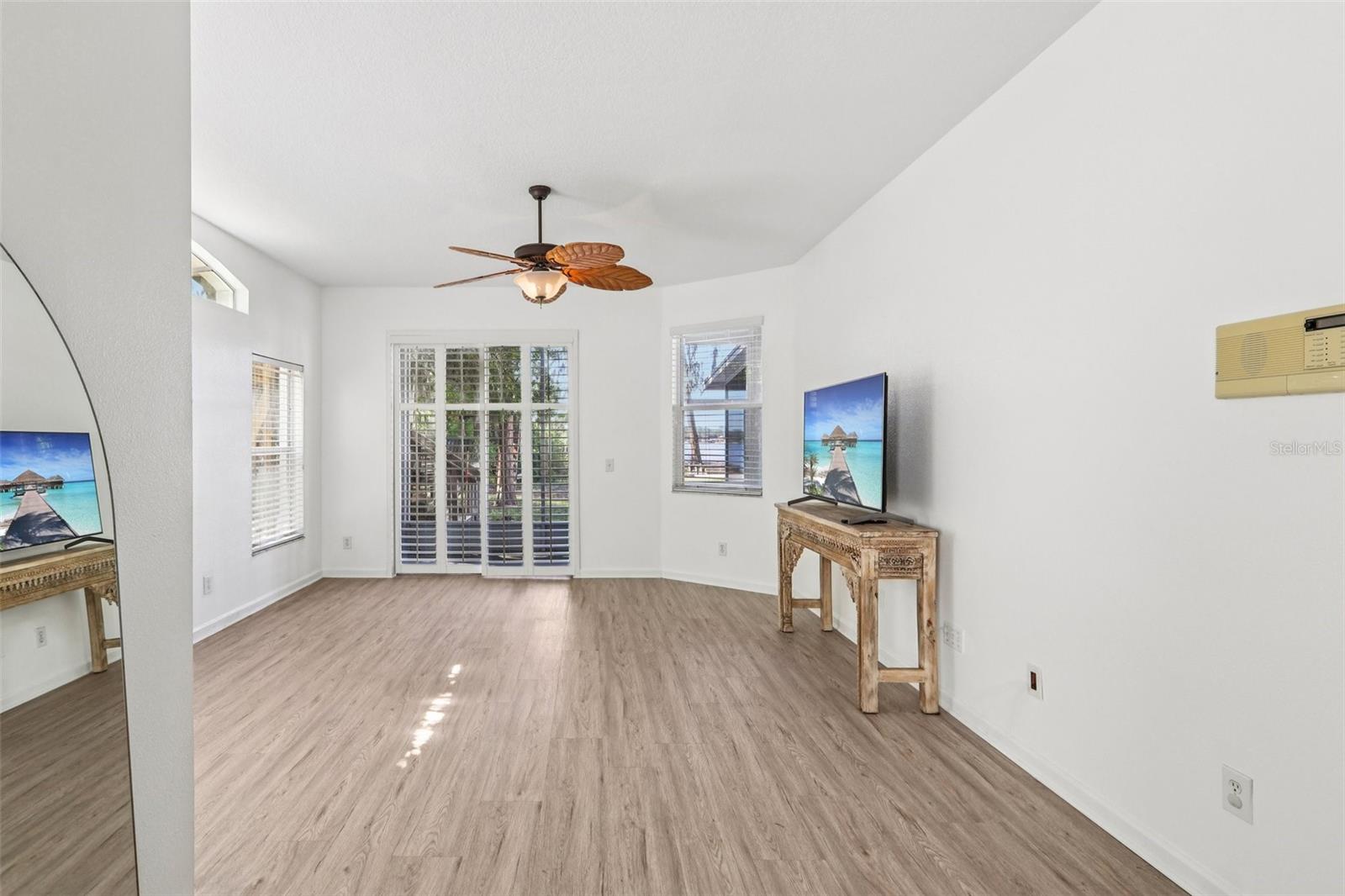 KEYSTONE PARK COLONY 11 - Residential