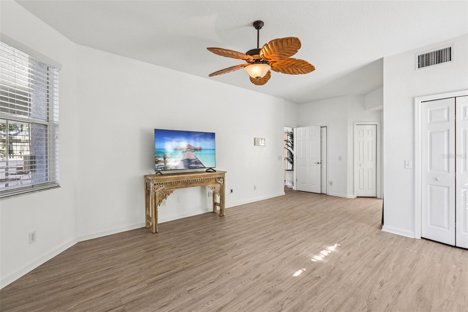 KEYSTONE PARK COLONY 11 - Residential