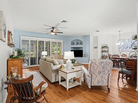 Tiny photo for 5366 Indian Ocean Loop, Tavares, FL 32778 (MLS # G5114126)