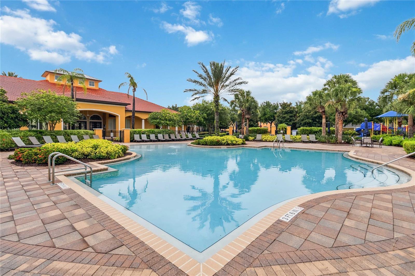 WATERSONG PH 01 - Residential