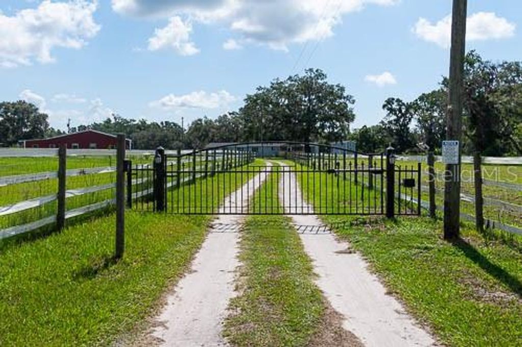 Photo of 88 Culbreath Road, Brooksville, FL 34602 (MLS # TB8413316)