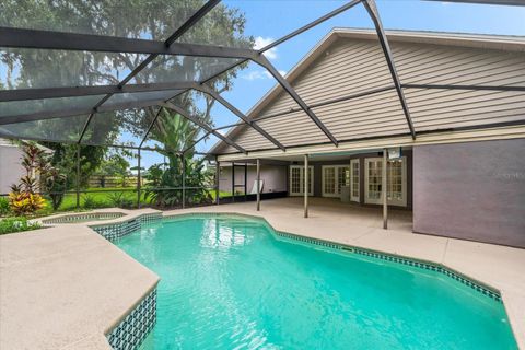 A home in PLANT CITY