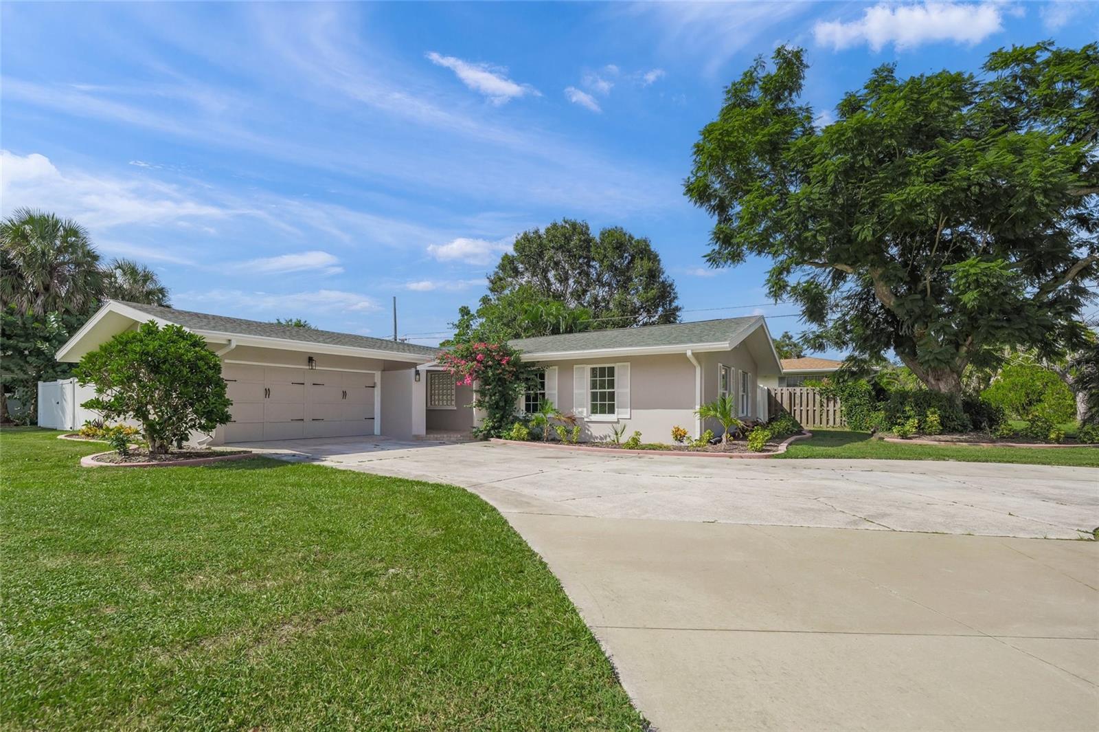 SOUTH GATE - Residential