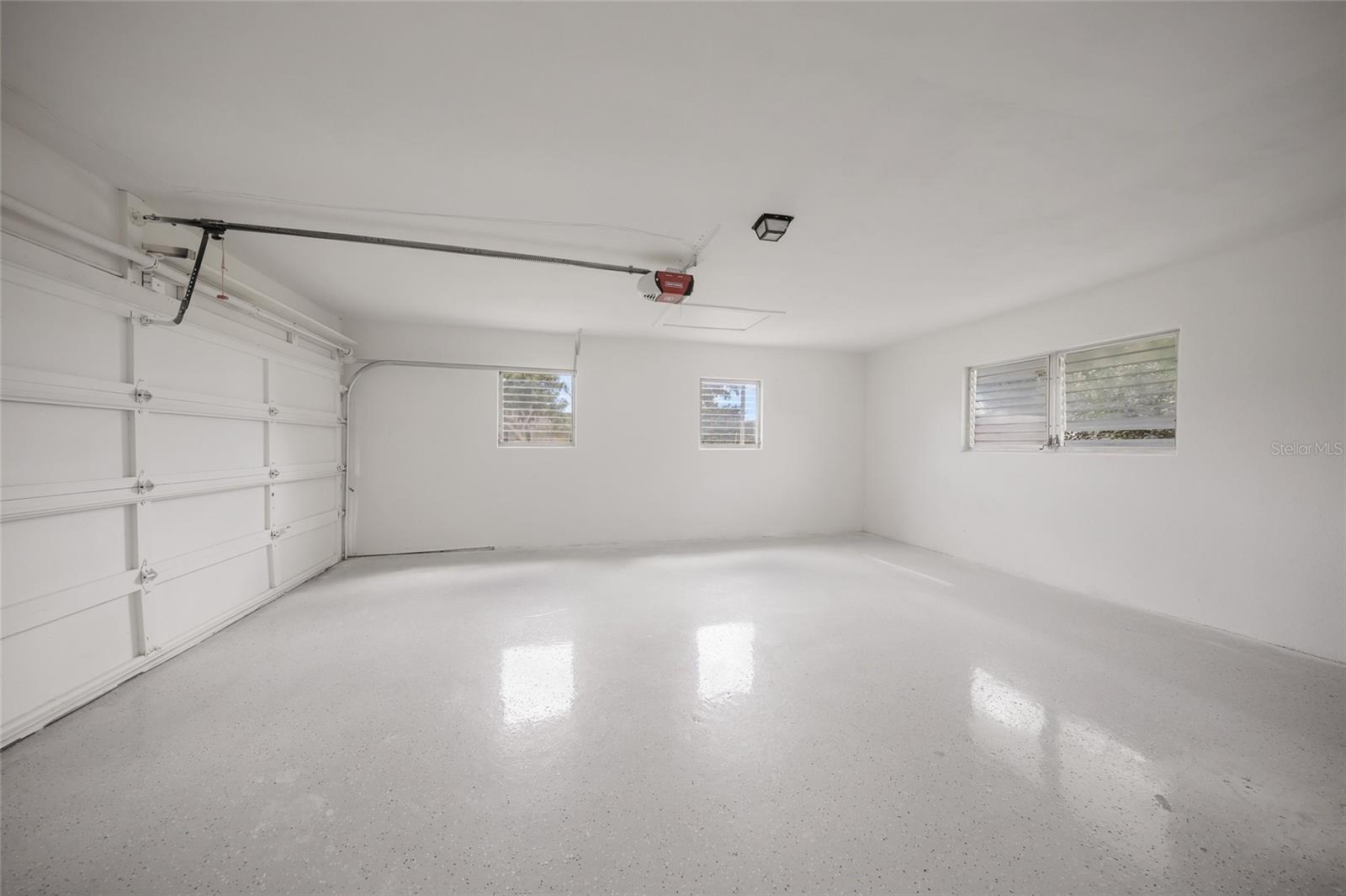 SOUTH GATE - Residential