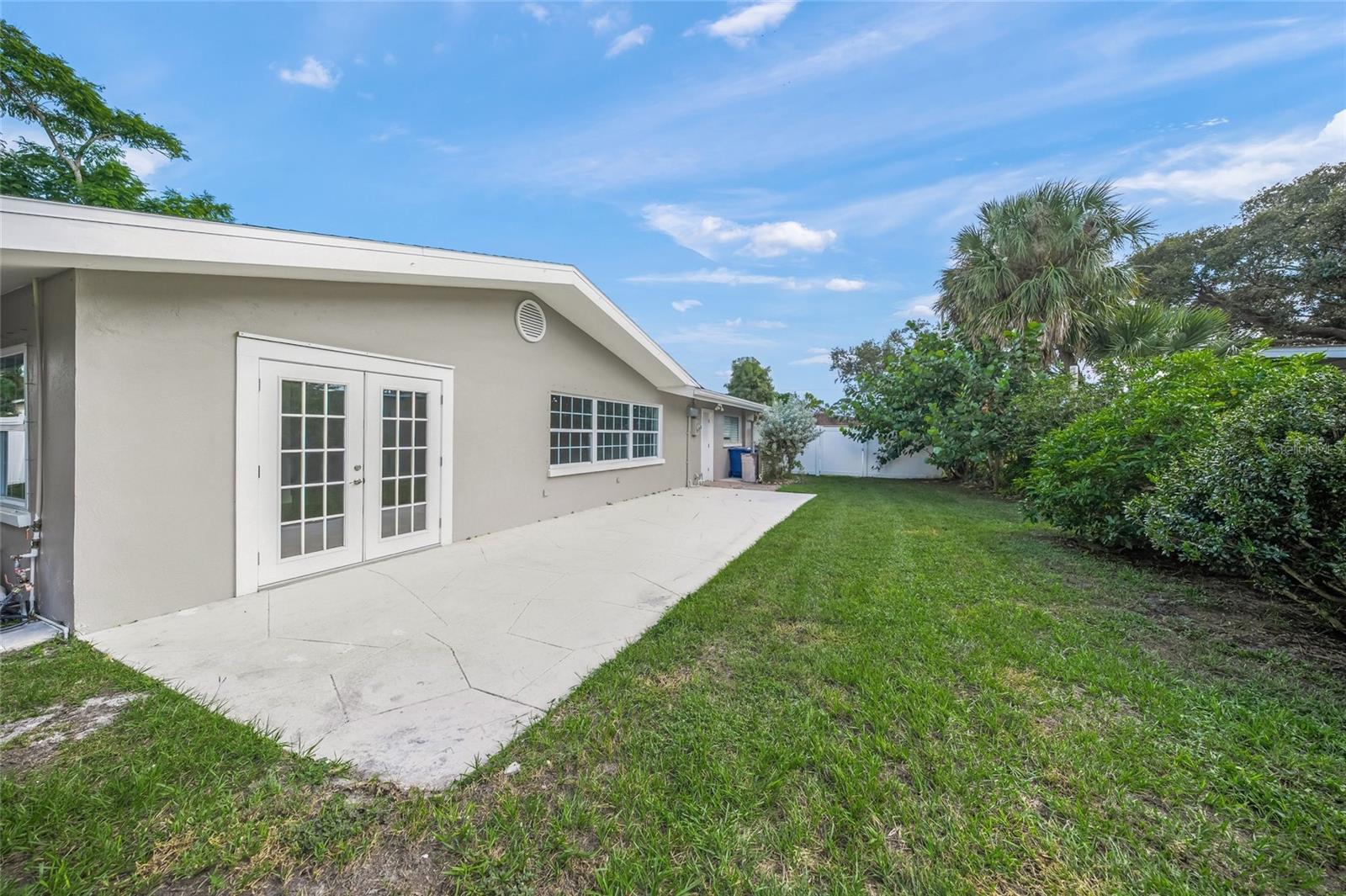 SOUTH GATE - Residential