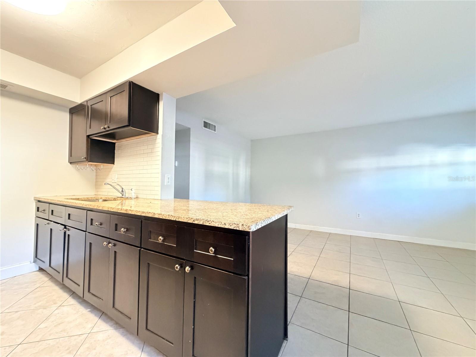 4507 3RD STREET CIRCLE W 275, BRADENTON, FL, 34207 3 4507 3RD STREET CIRCLE W 275