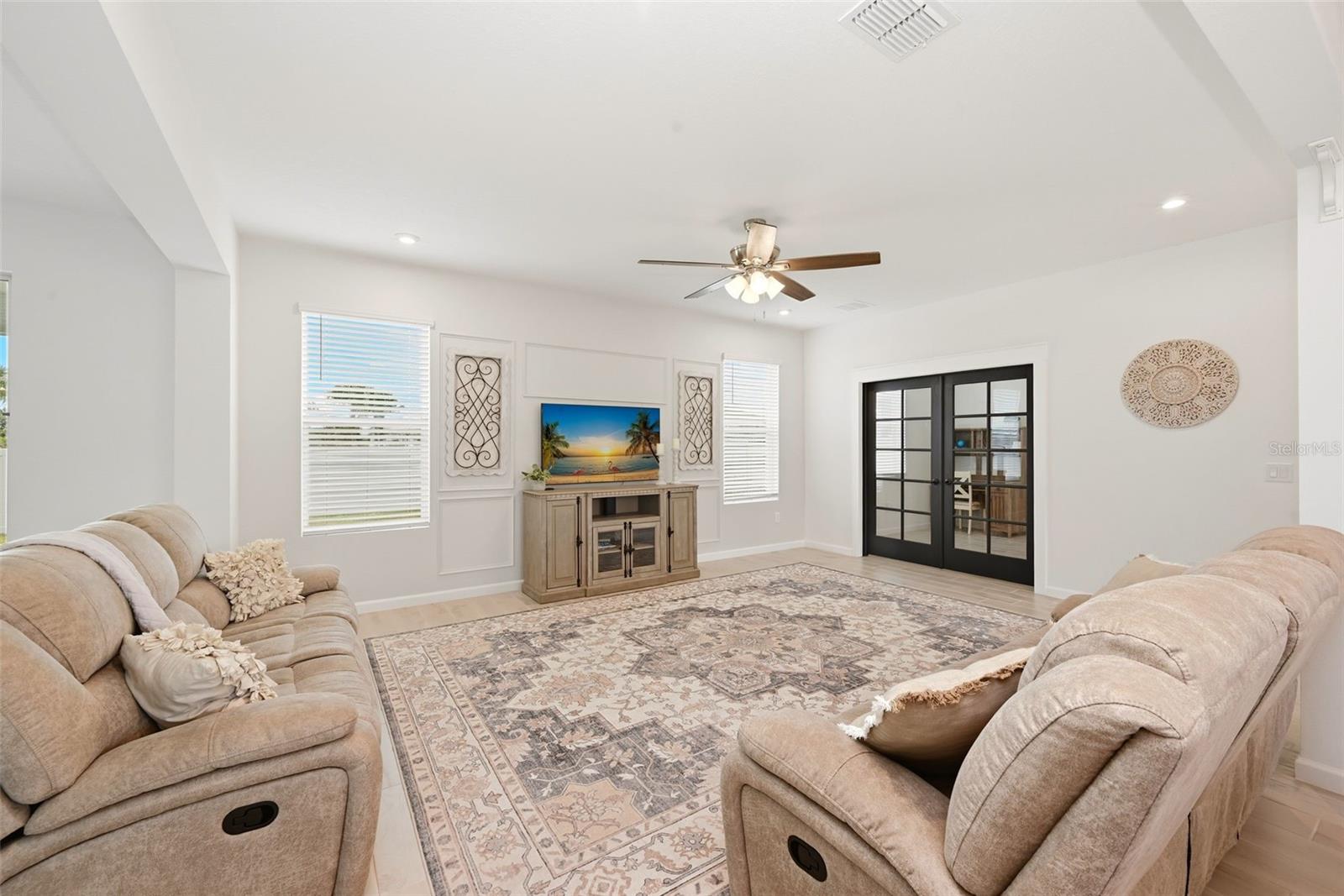 MEADOWLARK LANDING - Residential