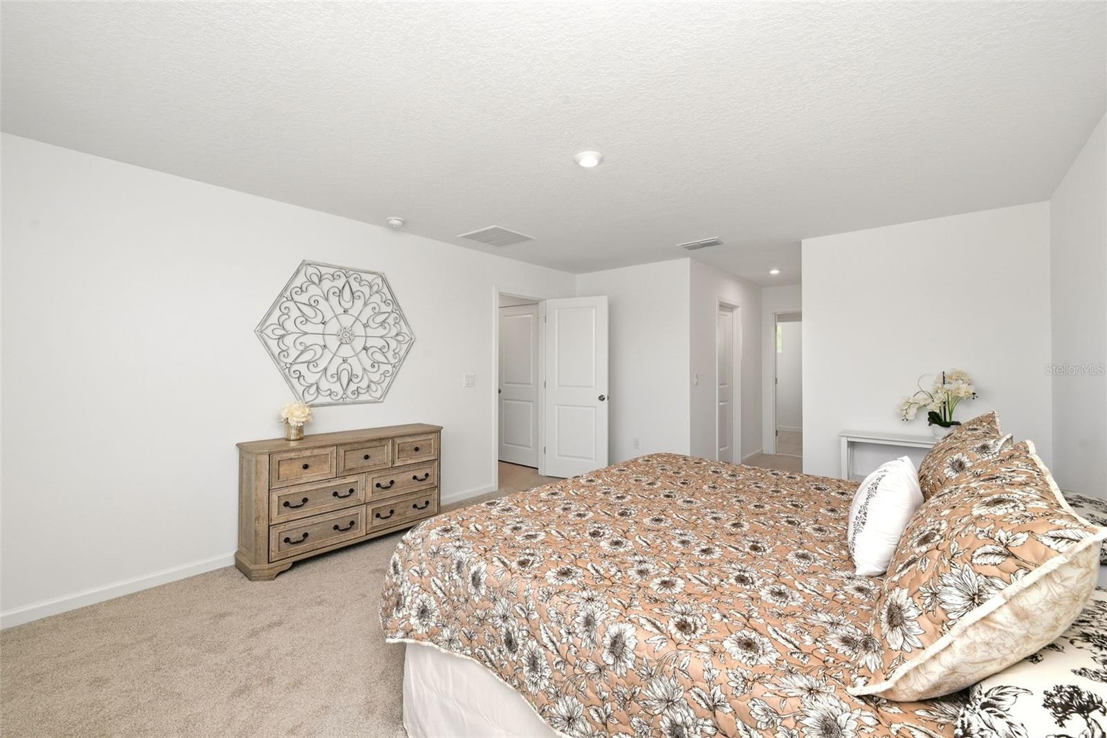 MEADOWLARK LANDING - Residential