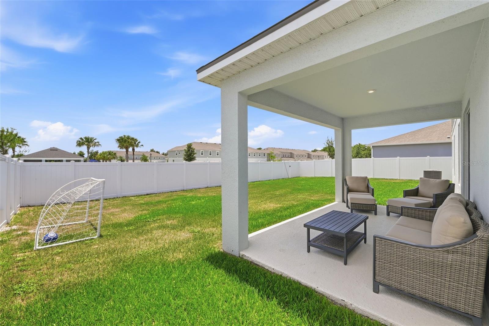 MEADOWLARK LANDING - Residential