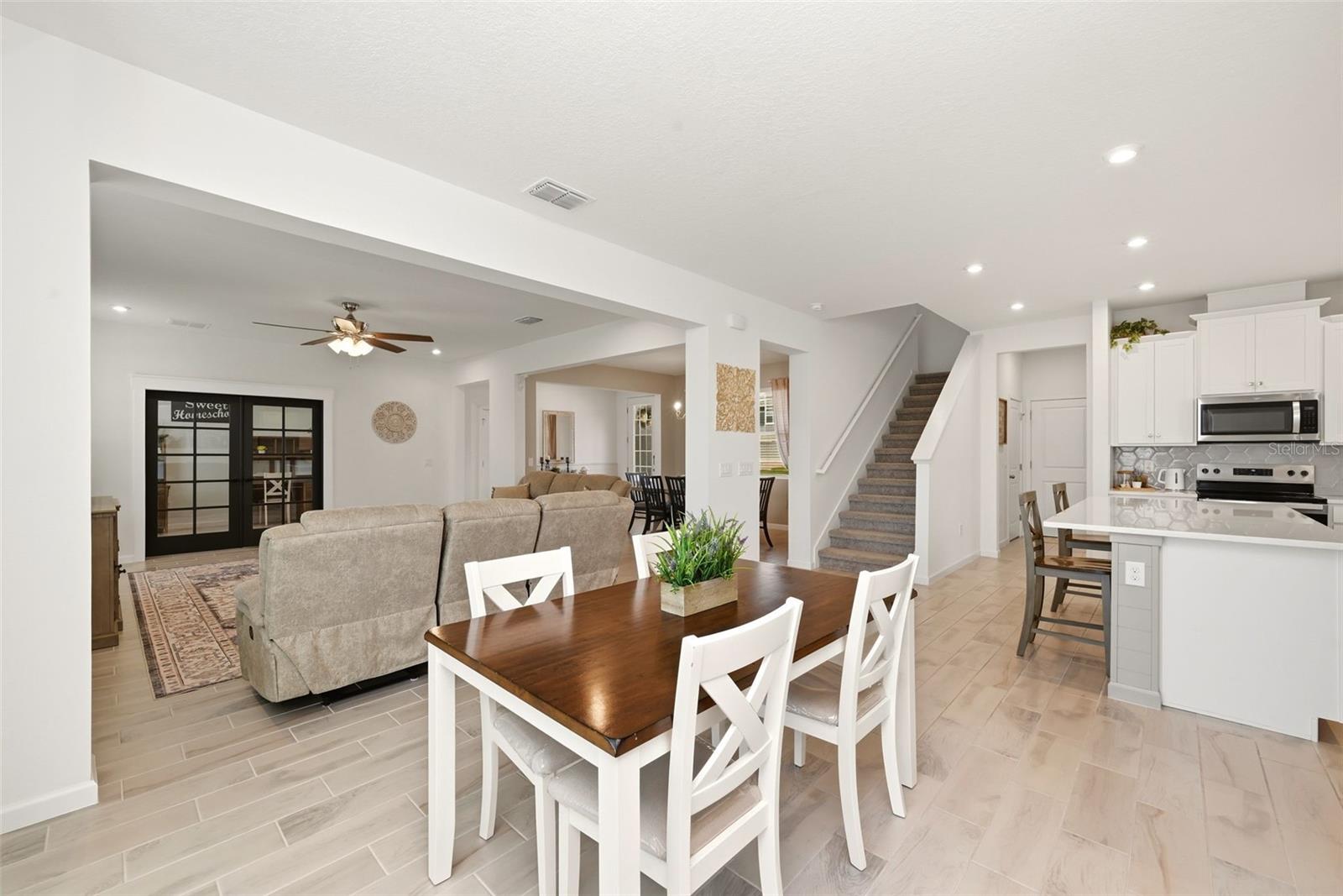 MEADOWLARK LANDING - Residential