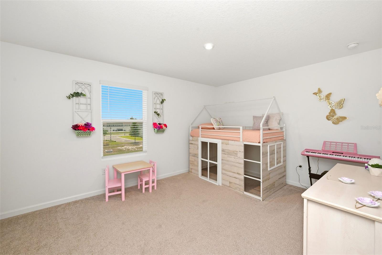 MEADOWLARK LANDING - Residential