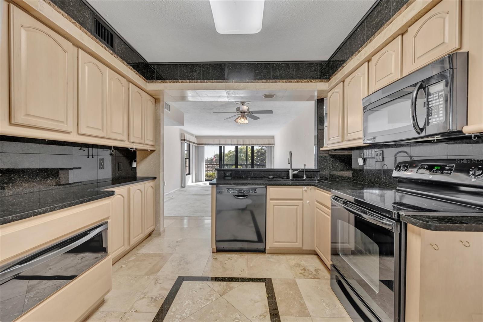 100 S INTERLACHEN AVENUE 304