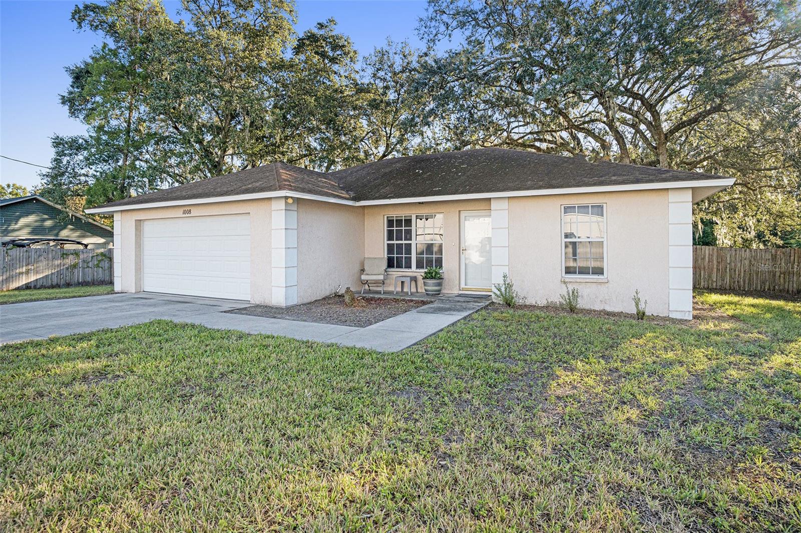 DEVANE & LOWRY - Residential