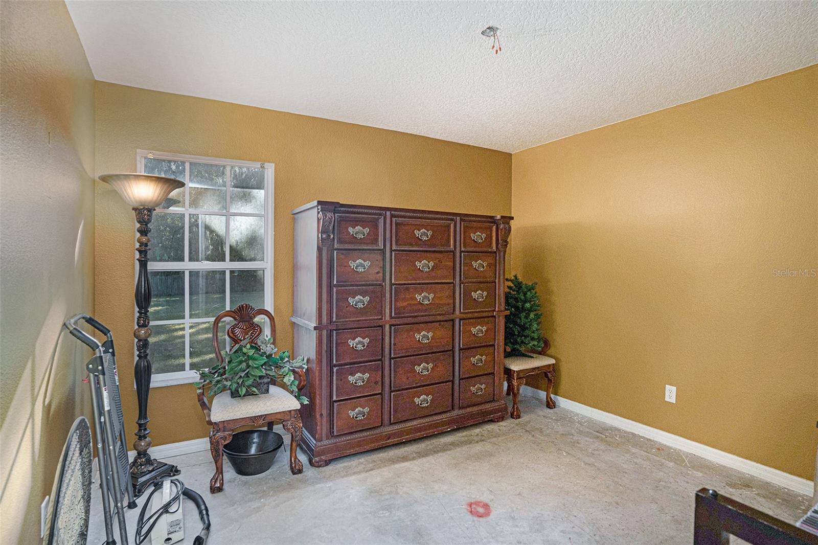 DEVANE & LOWRY - Residential