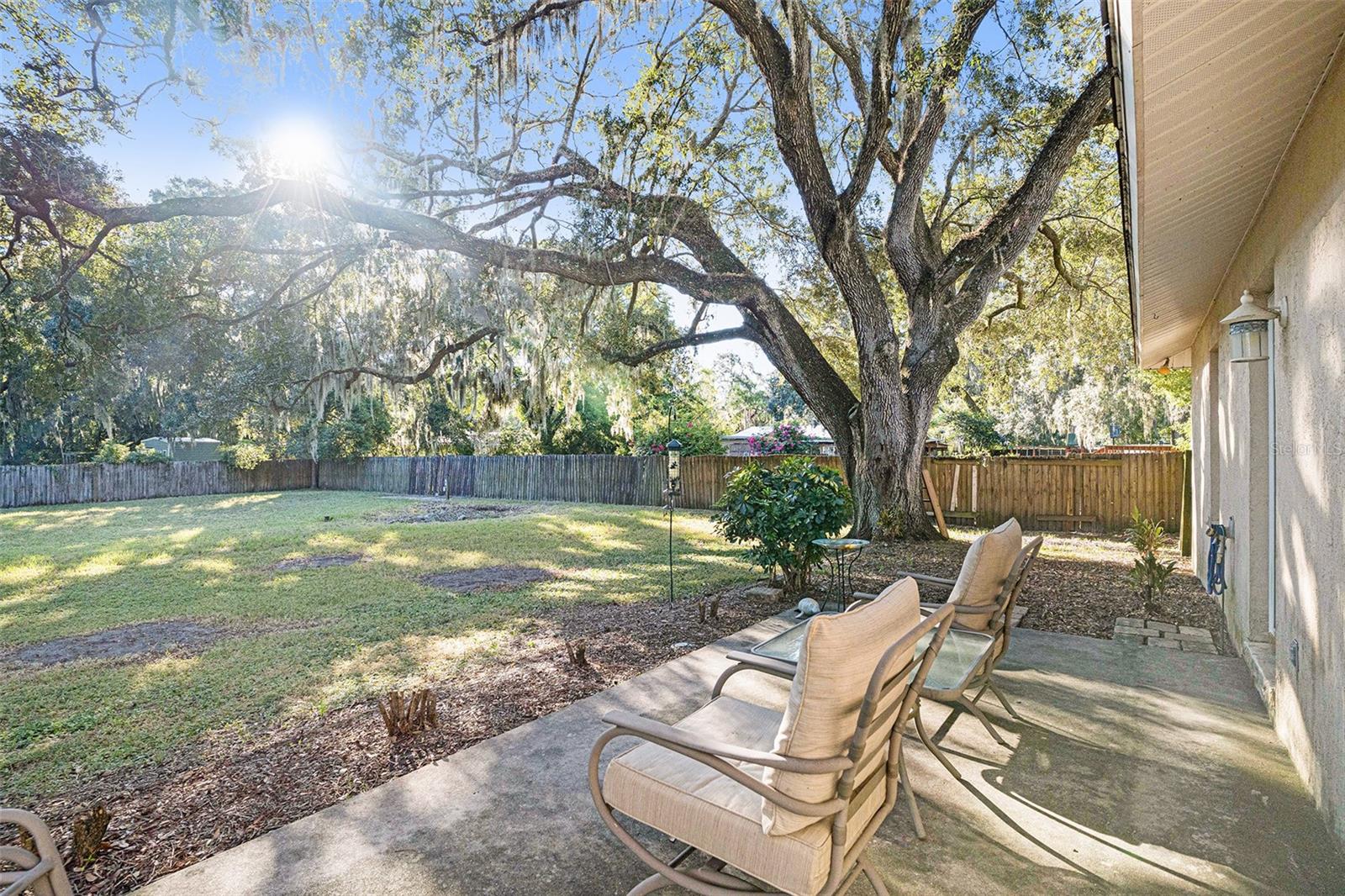 DEVANE & LOWRY - Residential